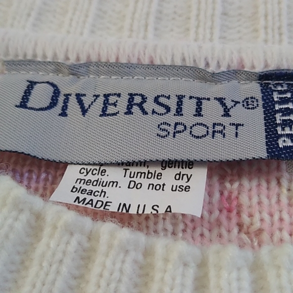 Diversity Sport Pastel pink swirls And paste color flowers - Picture 5 of 6